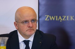Paweł Kowal miał wypadek. Polityk KO jest po operacji