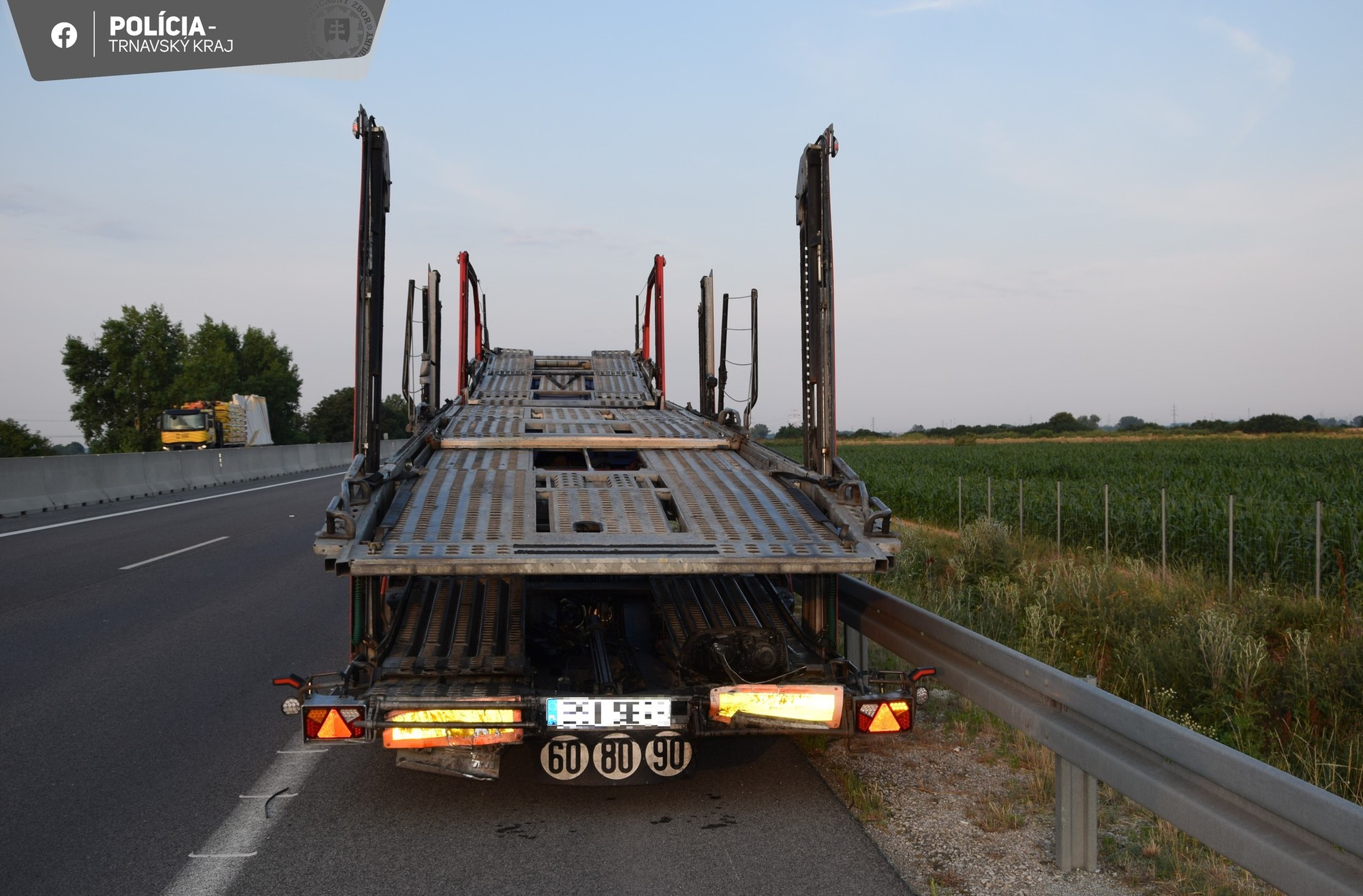 Presné príčiny a okolnosti nehody polícia vyšetruje.