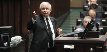 Kaczyński przepędzony z mównicy!