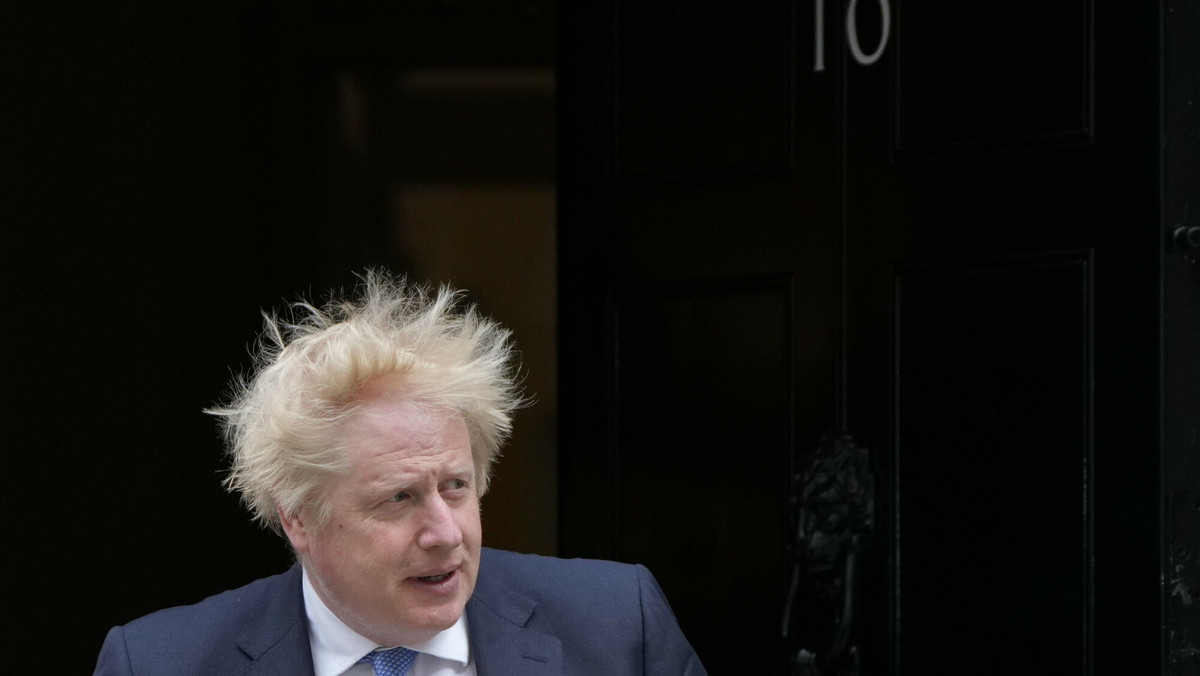 Wielka Brytania. Boris Johnson chce przekazać Ukrainie broń artyleryjską