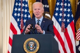 Biden i odświeżanie demokracji