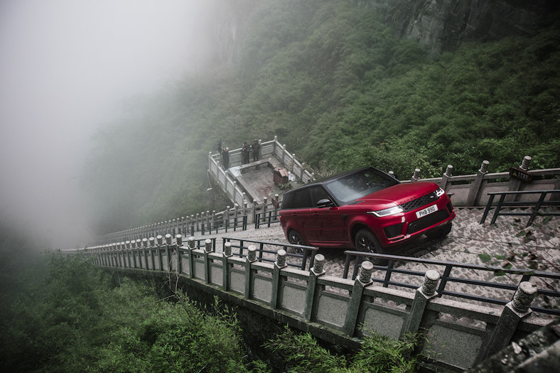 Range Rover Sport zdobył Bramę Nieba