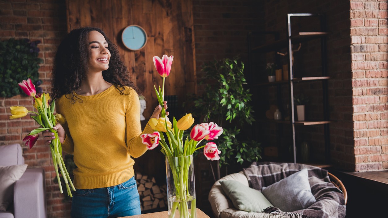 Máte pocit, že jarné kvety vädnú príliš rýchlo?