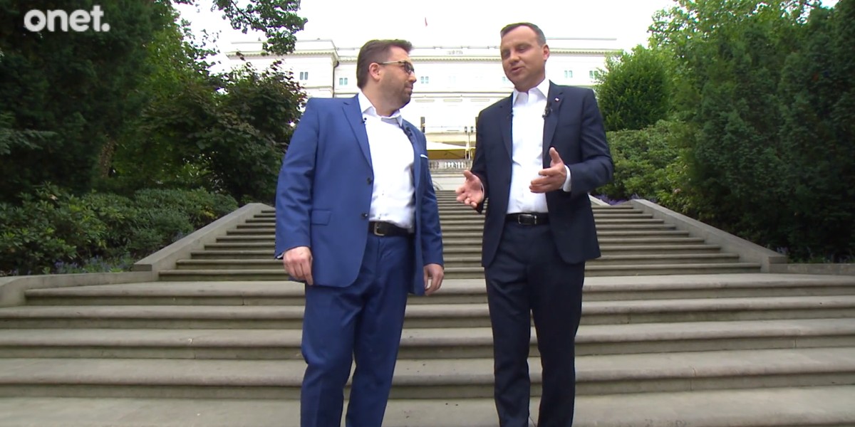 Prezydent Andrzej Duda w rozmowie z Bartoszem Węglarczykiem