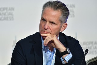 Wynagrodzenia szefów banków poszły w górę. Ile zarabiają? [LISTA PŁAC]