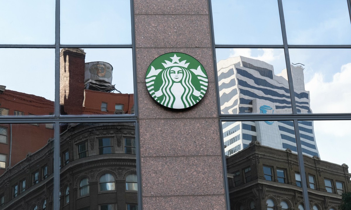 Starbucks zamknie sklepy i zwolni pracowników. Prezes: wierzę, iż to konieczne