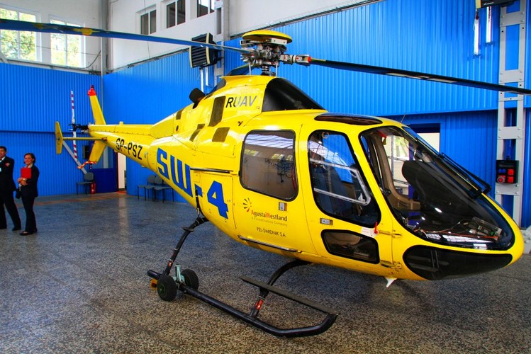 <b>PZL SW-4 „Puszczyk” </b> – polski lekki śmigłowiec produkcji PZL Świdnik. Helikopter zastąpił wysłużone i kosztowne w eksploatacji Mi-2, które pamiętały jeszcze licencje ZSRR. Wojskowa maszyna znalazła uznanie także za granicą, ale o dziwo... w transporcie cywilnym.  Chociaż 
