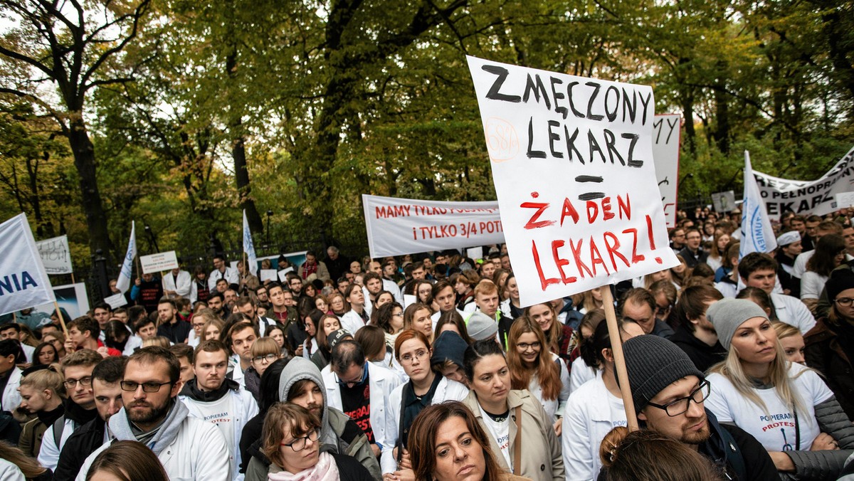 Protest lekarzy pod KPRM