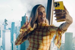 W kinach zarobił 600 milionów. Megahit błyskawicznie na VOD