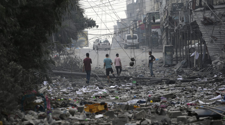 A gázai övezet lakóházai romokban /Fotó: MTI EPA