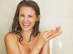 A to ciekawe! Sondaż: Francuzi w czasie kwarantanny rzadziej się myją