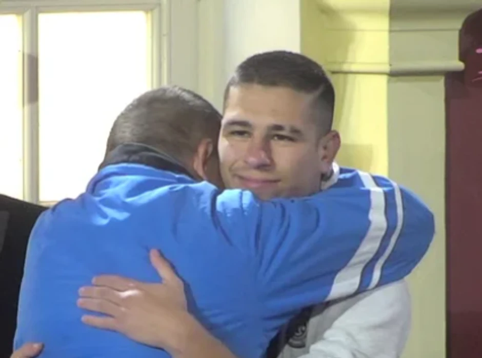 Ćuba sa biološkim ocem