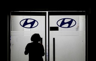 Są pytania ws. wygranego przez Hyundai Rotem przetargu na warszawskie tramwaje