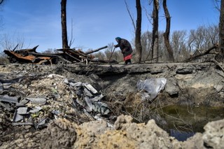 W Borodziance pod Kijowem trwa usuwanie gruzów. Wydobyto już 41 ciał