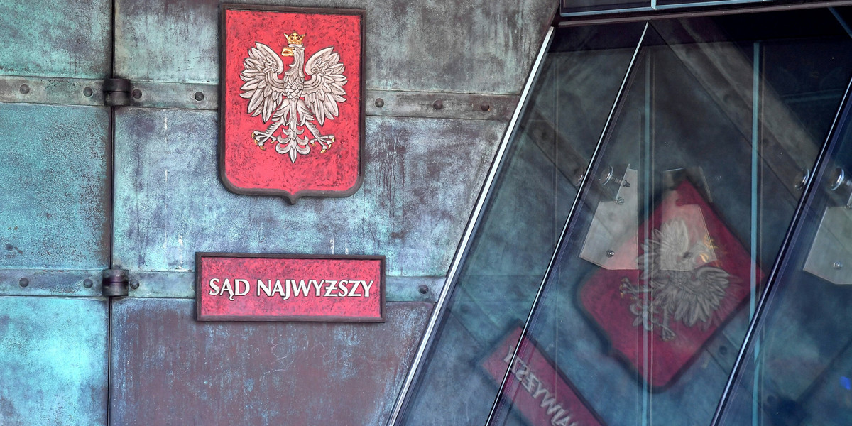 Wejście do budynku Sądu Najwyższego w Warszawie
