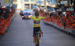 Zwycięzca Tour de France Vingegaard przedłużył kontrakt z Jumbo-Visma