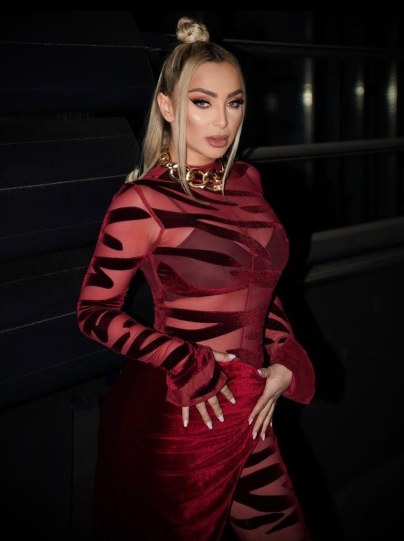 Maya Berovic i pesma Do kostiju - Blic