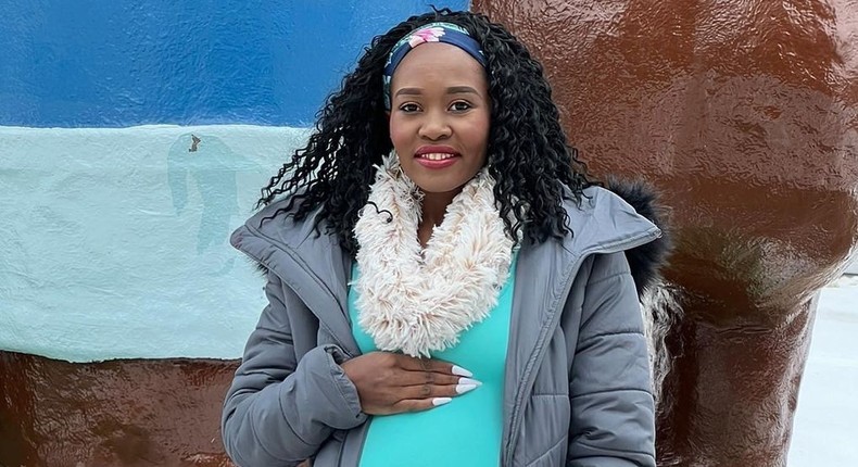 Msupa S shows off baby bump 