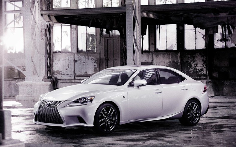 Lexus IS