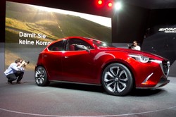 Nowy model Mazdy! Celuje w hit Skody i Volkswagena. ZDJĘCIA