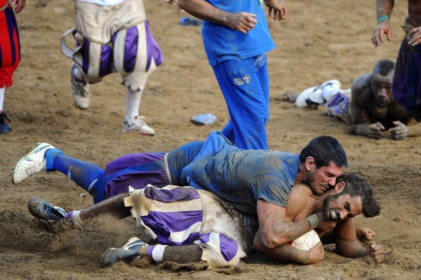 ITALY SPORTS TRADITIONS