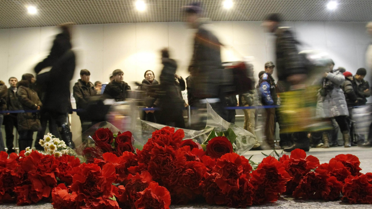 Atak bombowy na lotnisku Domodiedowo w Moskwie jest wykorzystywany do rozsyłania internetowej poczty zawierającej złośliwe oprogramowanie - alarmuje polski Rządowy Zespół Reagowania na Incydenty Komputerowe CERT.GOV.PL.