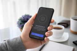 Apple chroni iMessage. Z Google Play wycofano już dwie aplikacje