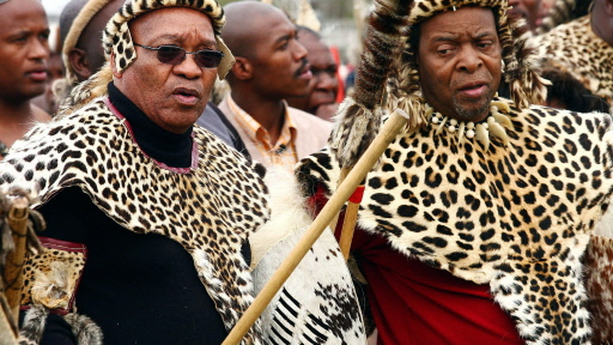 Król Zulusów Goodwill Zwelithini, uważany za jednego z najbardziej wpływowych przywódców plemiennych w Republice Południowej Afryki, chce, aby władze znalazły 700 tys. dolarów na budowę pałacu dla jego szóstej żony.