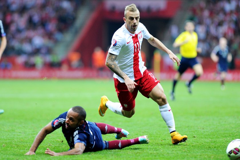 Kamil Grosicki wsparł kolegę z kadry, kontuzjowanego Artura Jędrzejczyka. 