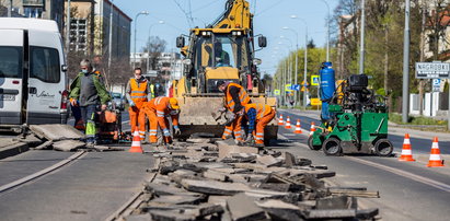 Uważaj na utrudnienia na Dąbrowskiego