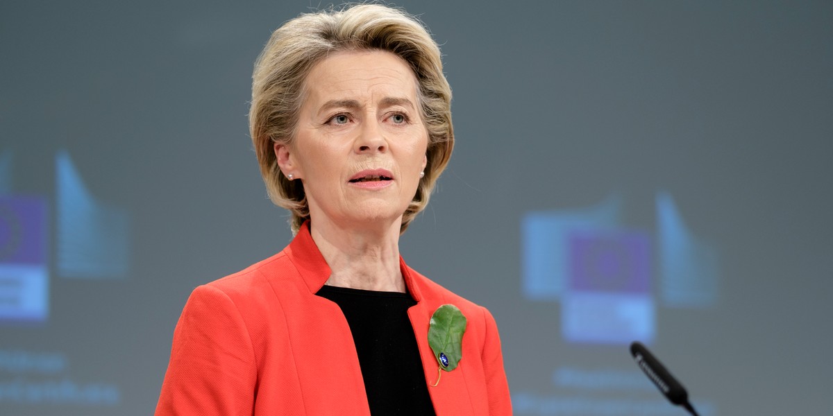 Ursula von der Leyen dwa tygodnie temu oznajmiła, że nie jest zwolenniczką uwalniania patentów na szczepionki przeciwko COVID-19.