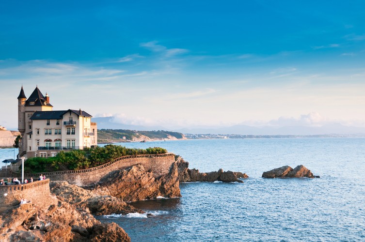 7. BIARRITZ