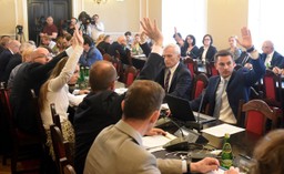 Burzliwe obrady komisji ws. KRS. "To nie partia rządząca ma ufać sędziom, tylko społeczeństwo"