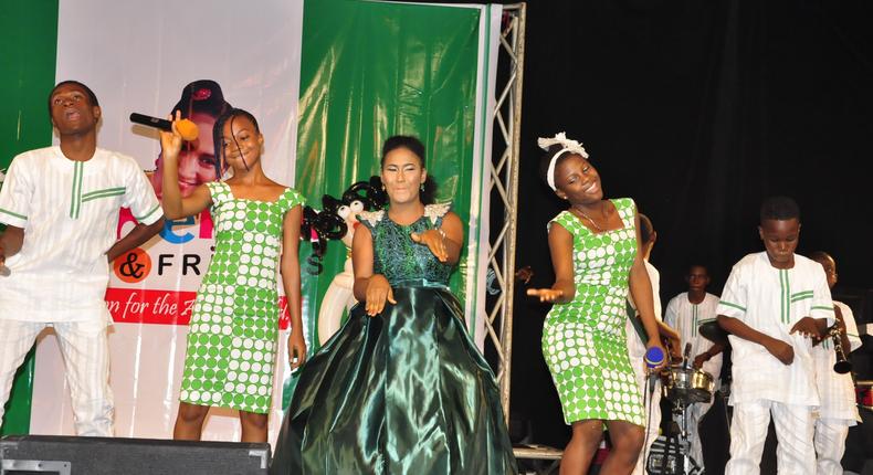 Nnenna and N-Stars singers