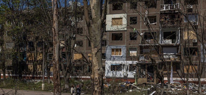 74. dzień rosyjskiej agresji na Ukrainę. "Raszyści zbombardowali szkołę" [RELACJA]