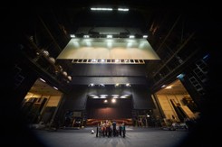 Z tyłu sceny, czyli czego widz nie widzi w teatrze. WYJĄTKOWE ZDJĘCIA zza kulis Teatru Wielkiego