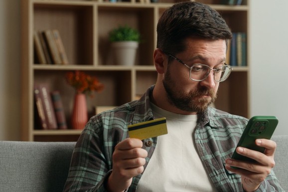 Kupovina na internetu: Koja prava imate kada naručujete robu preko sajtova i društvenih mreža?