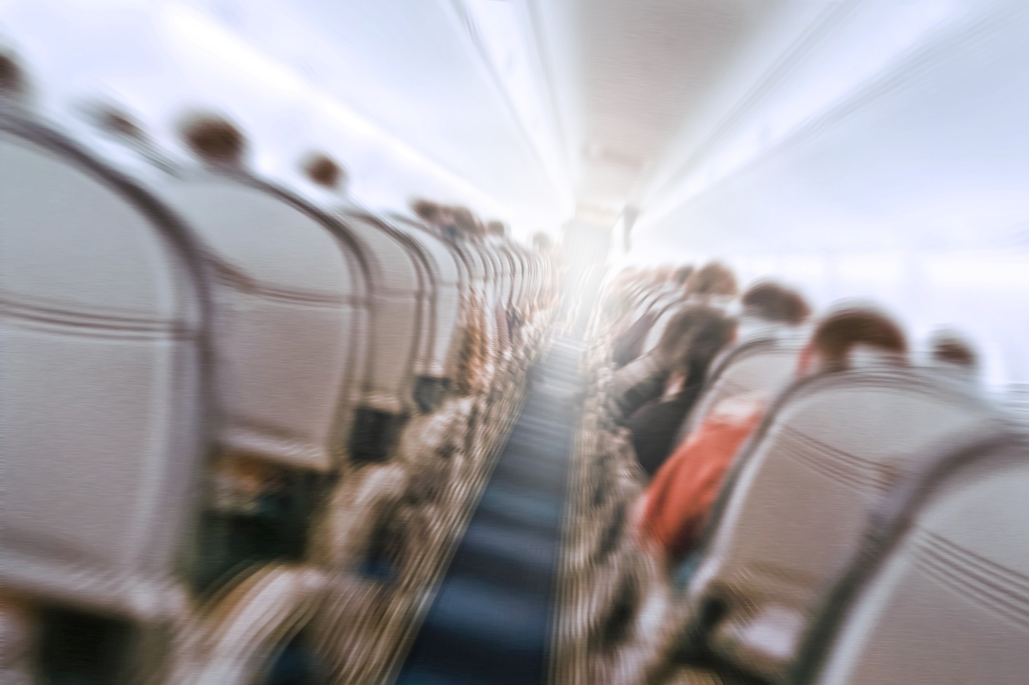 Turbulencie ovplyvňujú pohodlie pasažierov. (ilustračné foto)