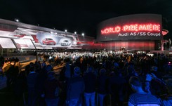 Techniczna rewolucja zwabiła tłumy. Warto było się pchać? Zobacz nowe audi A5 i S5 [PIERWSZE ZDJĘCIA]