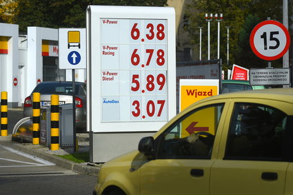 Sześć jak benzyna, siedem jak inflacja [KOMENTARZ]