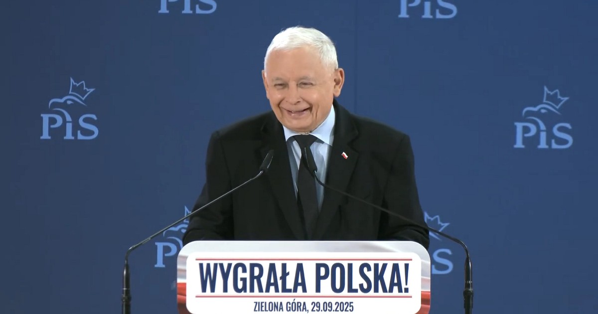 Kaczyński rozbawił salę. "Patrzę tu na swoją koleżankę, ale ona się tak umalowała"