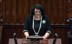Posłanka PiS ciężko przechodzi COVID-19.  Od kilku dni jest w szpitalu
