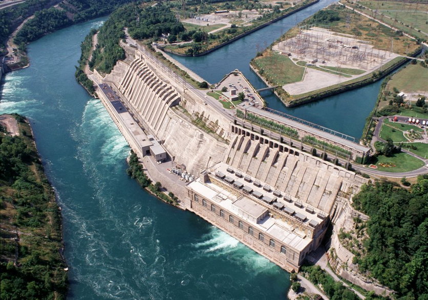 Sir Adam Beck to dwie elektrownie wodne po stronie Kanady