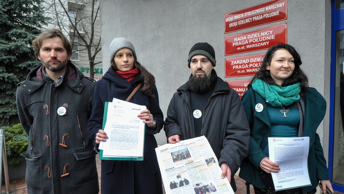 Stowarzyszenia Miasto Jest Nasze i Wiatrak domagają się odwołania rzecznika Pragi Południe Jerzego Gierszewskiego w związku z jego udziałem w programie o reprywatyzacji kamienicy przy Skaryszewskiej 11. Rzecznik miał zakłócać program z udziałem lokatorów. Gierszewski zaprzecza.