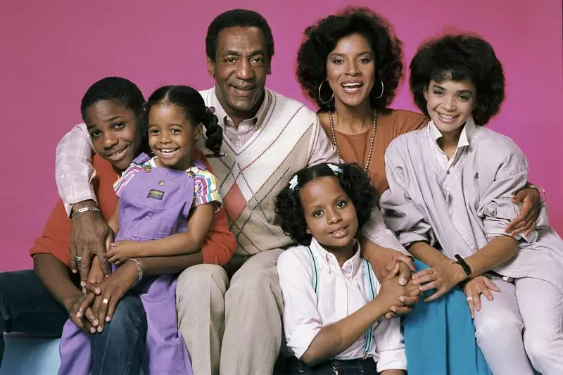 The Cosby Show - zdjęcie reklamujące sitkom, który podbił serca widzów w latach 80.  / mat. prasowe