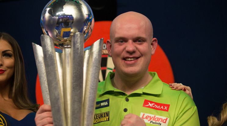 Van Gerwen nyerte a vébét /Fotó: AFP