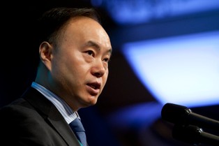 Suntech Power - tani prąd od współczesnego Króla Słońce