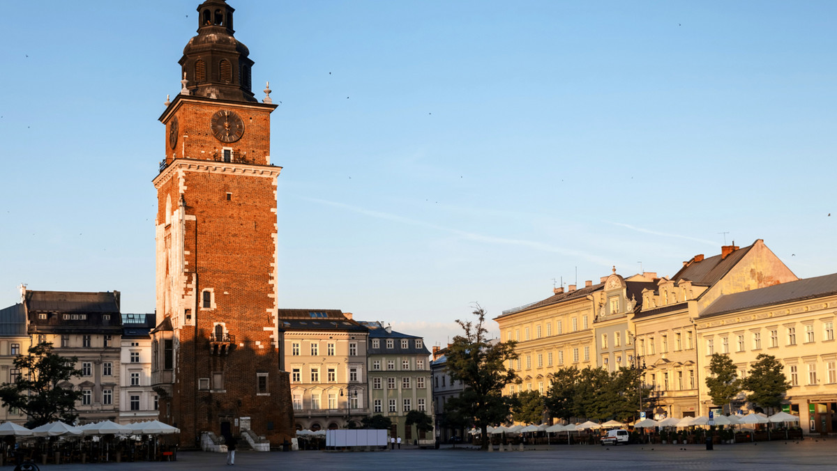 Prawie 100 tys. zł wyda Rada Miasta Krakowa na kampanię zachęcającą krakowian do udziału w referendum dotyczącym organizacji przez stolicę Małopolski zimowych igrzysk olimpijskich w 2022 r. Odbędzie się ono 25 maja.