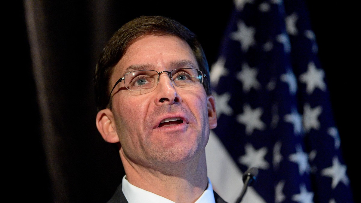 Szef Pentagonu Mark Esper oświadczył dziś, że USA nie będą "reagowały przesadnie" na serię testów balistycznych przeprowadzonych w ostatnich tygodniach przez Koreę Północną. Ponadto Stany Zjednoczone pozostawią otwarte drzwi do rozmów z Pjongjangiem.