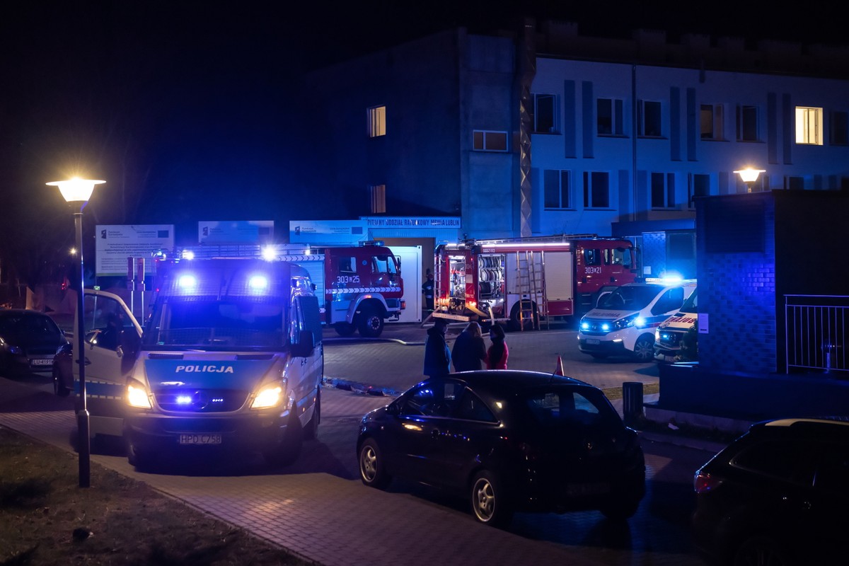 Akcja gaszenia pożaru szpitala MSWiA w Lublinie
